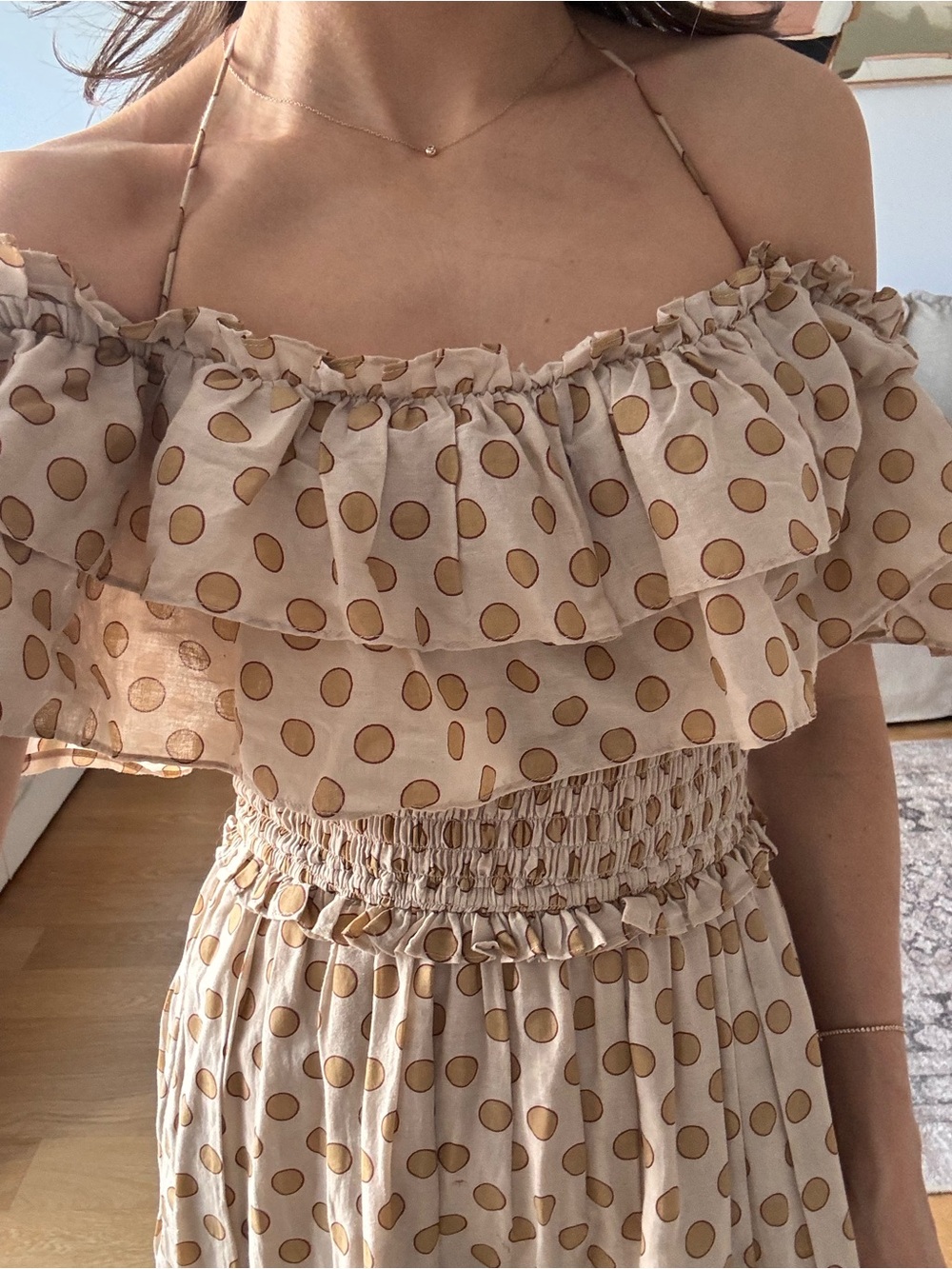 Polka-Dot Beige Maxi Dress with Ruffles - Picture 4 of 5